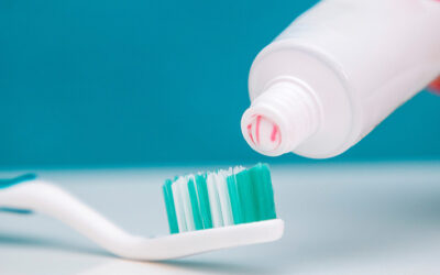 Exploring What’s Really in Your Toothpaste for Teeth that Last